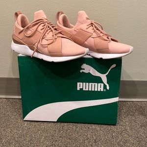 Puma Muse Perf Womens Bridal Rose Gold size 10